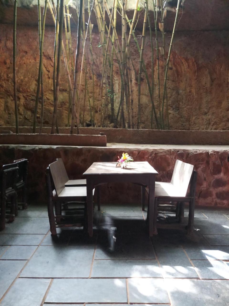 Guhantara Kaglipur Extérieur photo